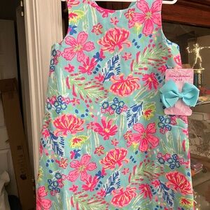 Girls Tommy Bahama dress with hair bow, Size 6